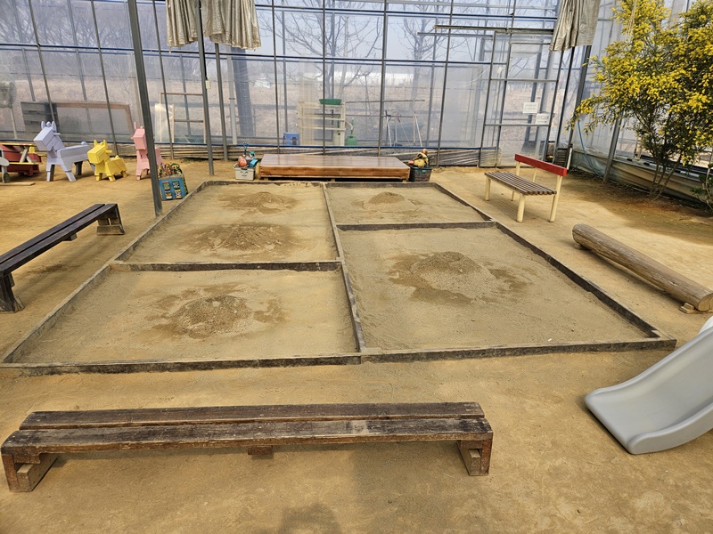 아이들이 놀수있는 모래놀이 공간